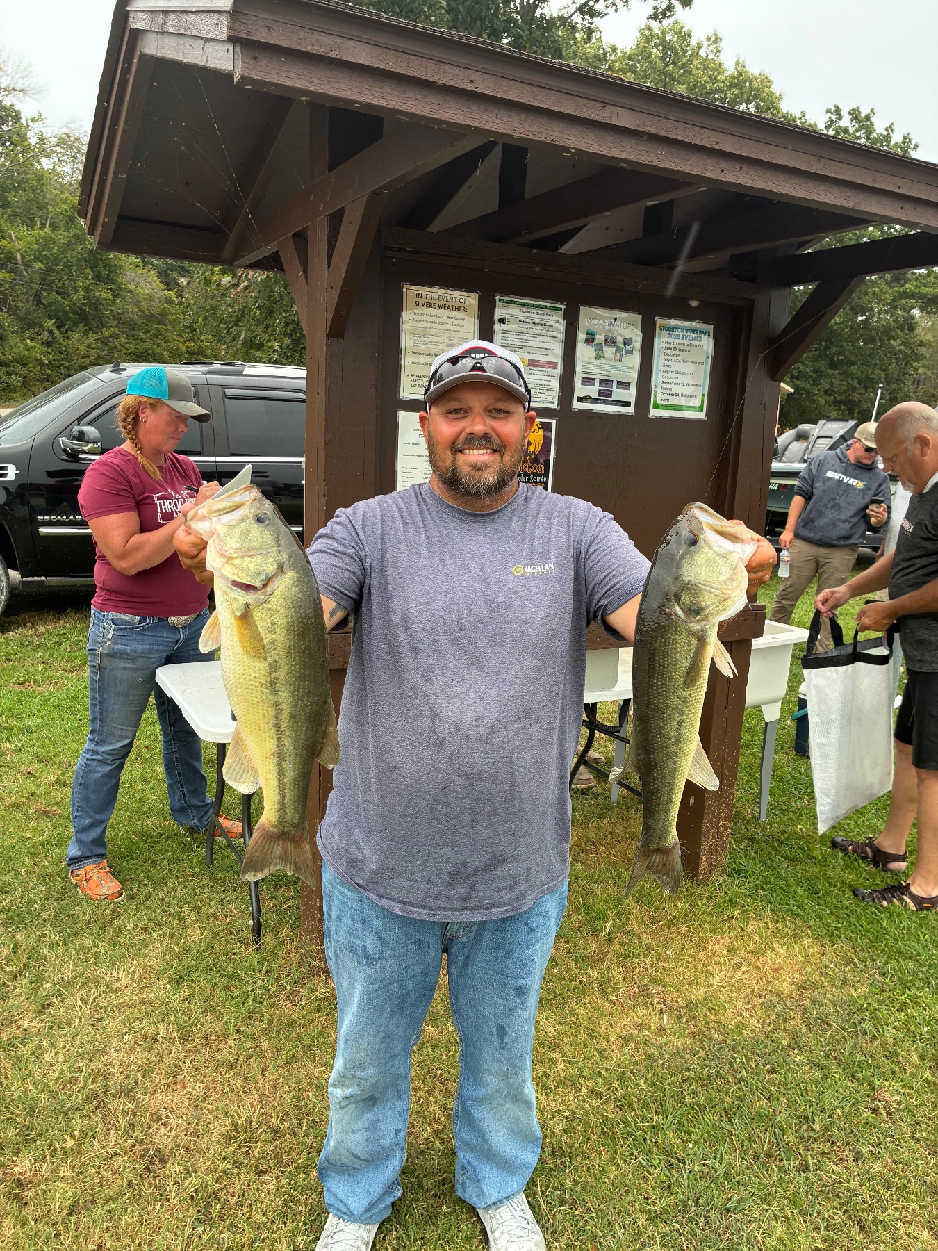 Mid-Lake Mud Pocket Bass Chasing Bait